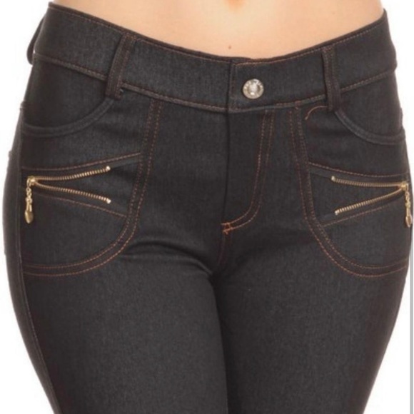 Black denim slip on jeggings. - Picture 2 of 10